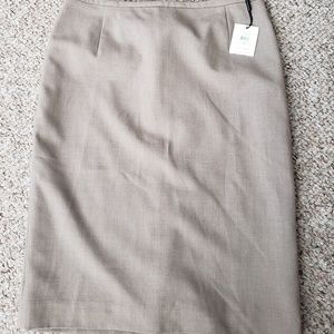 Calvin Klein Size 4 Skirt NWT